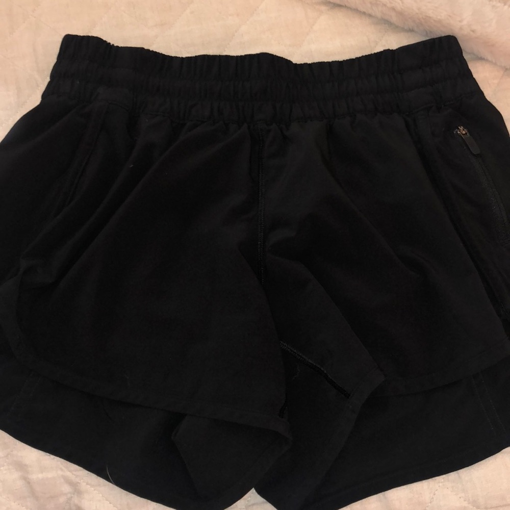 Lululemon running short
